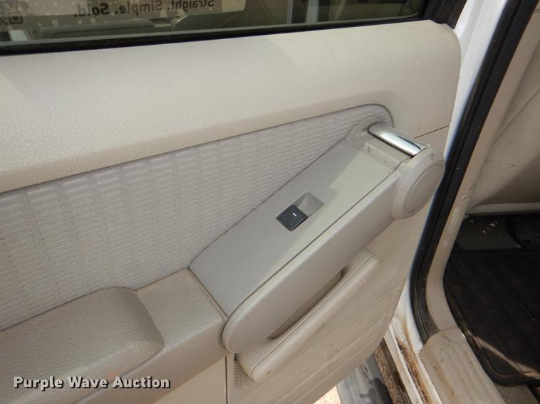 image for item DE3573 2007 Ford Explorer SUV