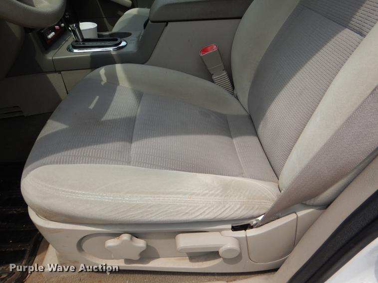 image for item DE3573 2007 Ford Explorer SUV