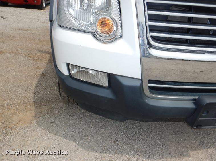 image for item DE3573 2007 Ford Explorer SUV