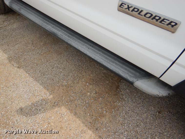 image for item DE3573 2007 Ford Explorer SUV