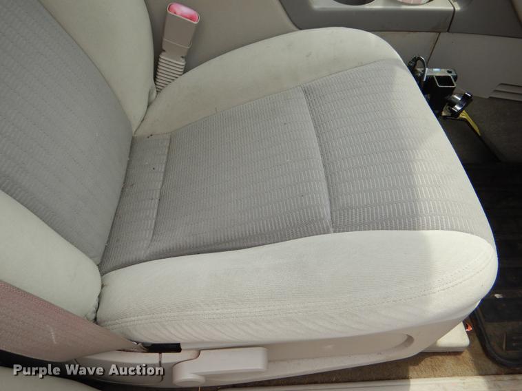 image for item DE3573 2007 Ford Explorer SUV