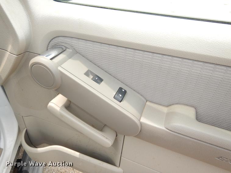 image for item DE3573 2007 Ford Explorer SUV