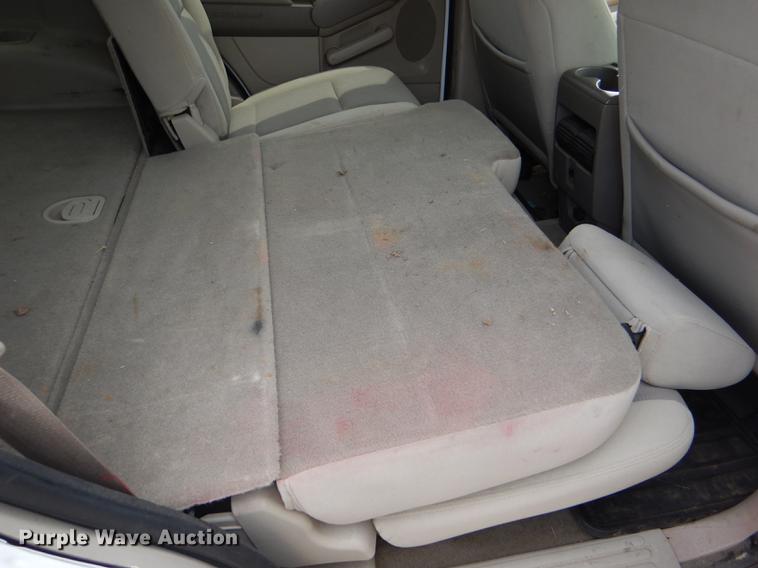 image for item DE3573 2007 Ford Explorer SUV