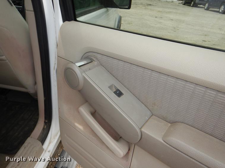 image for item DE3573 2007 Ford Explorer SUV