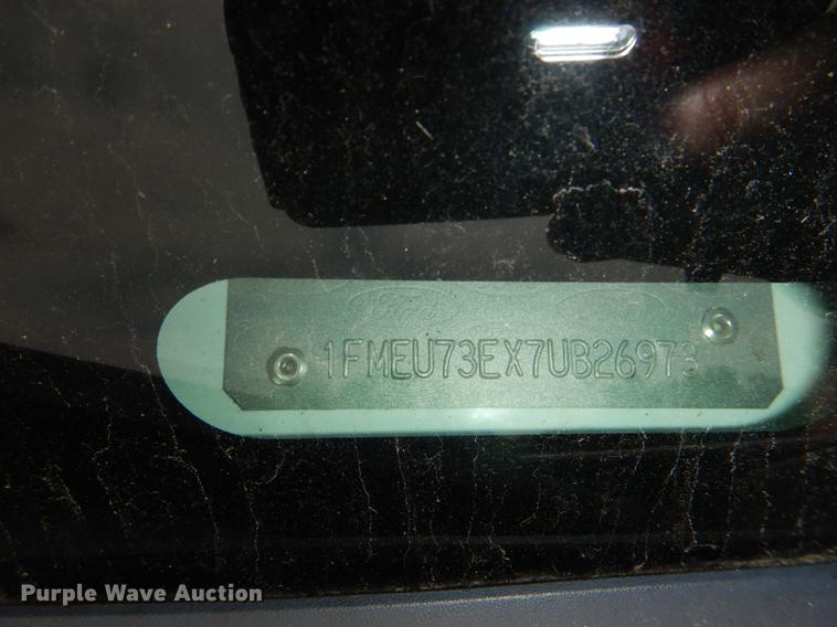 image for item DE3573 2007 Ford Explorer SUV