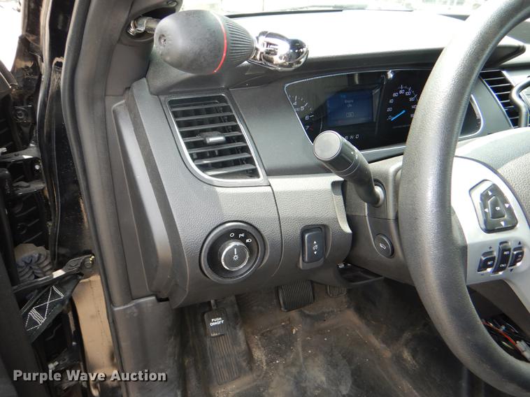 image for item DE3575 2015 Ford Taurus Police
