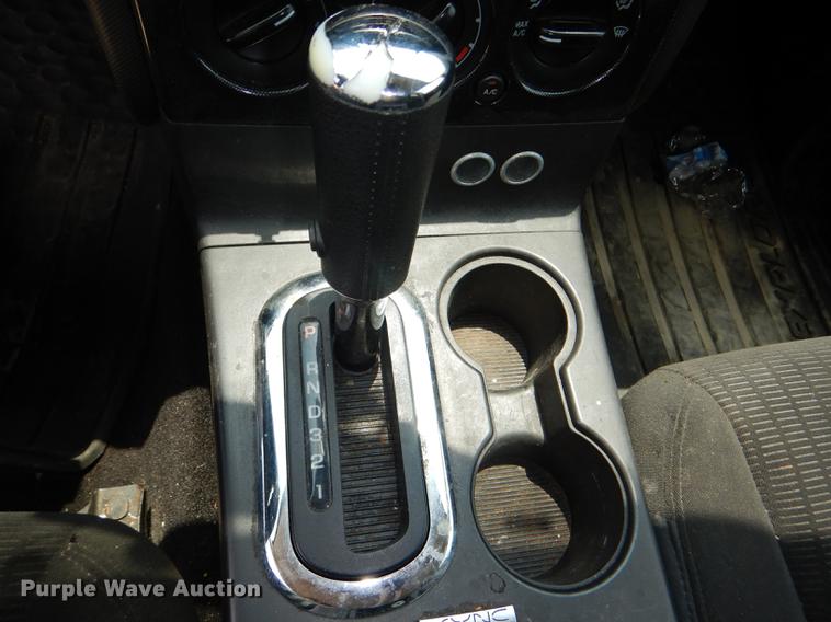 image for item DE3576 2010 Ford Explorer SUV