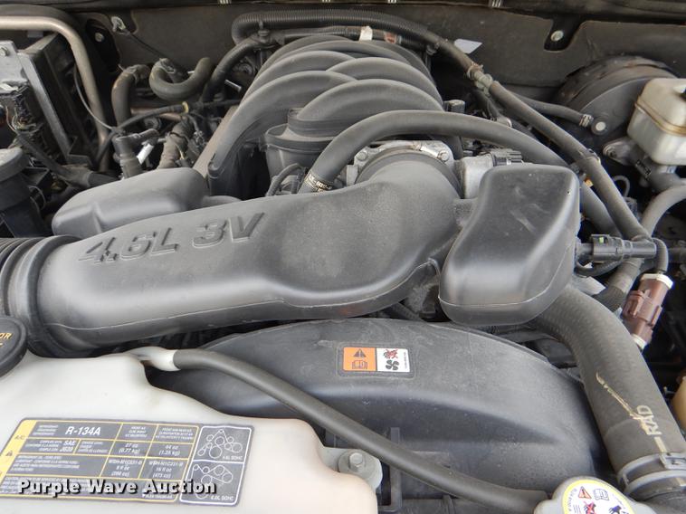 image for item DE3576 2010 Ford Explorer SUV