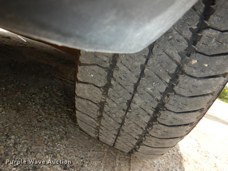 image for item DE3576 2010 Ford Explorer SUV