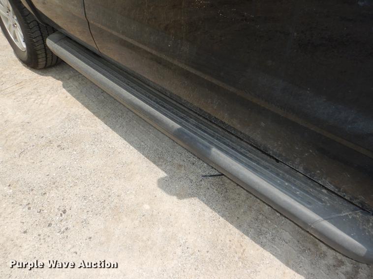 image for item DE3576 2010 Ford Explorer SUV