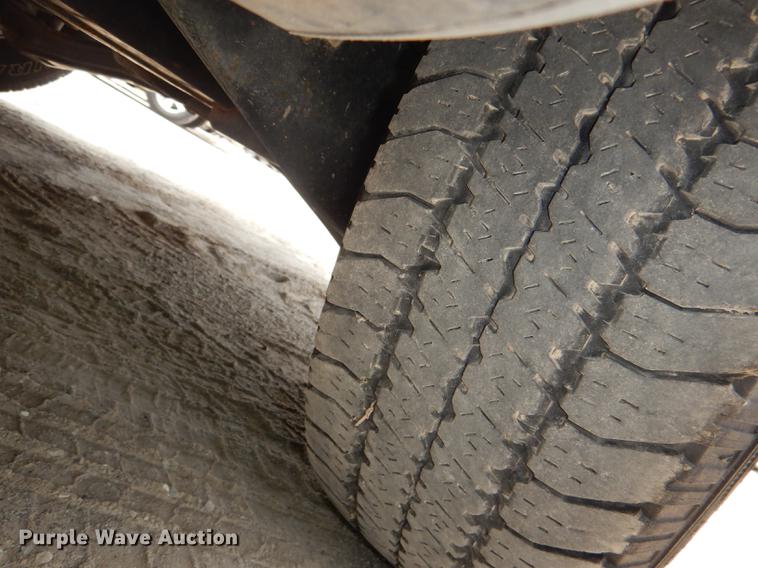 image for item DE3576 2010 Ford Explorer SUV