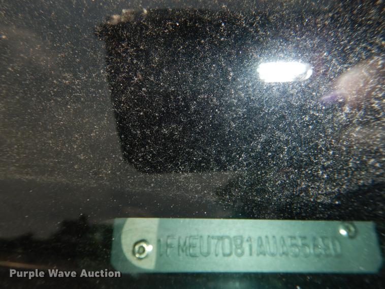 image for item DE3576 2010 Ford Explorer SUV