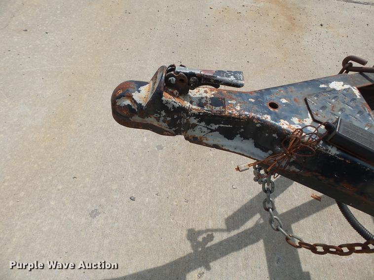 image for item DE7781 2010 Gold Star utility trailer