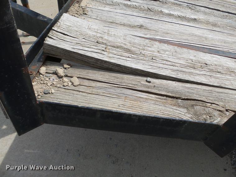 image for item DE7781 2010 Gold Star utility trailer