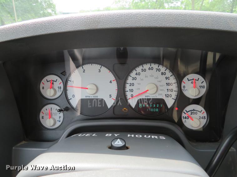 image for item DE8127 2009 Dodge Ram 4500 dump flatbed truck