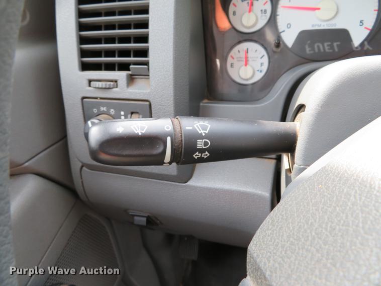 image for item DE8127 2009 Dodge Ram 4500 dump flatbed truck