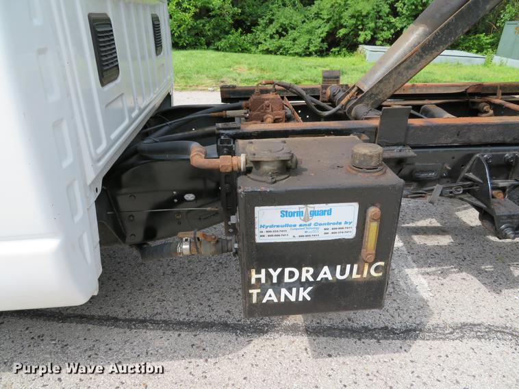 image for item DE8127 2009 Dodge Ram 4500 dump flatbed truck