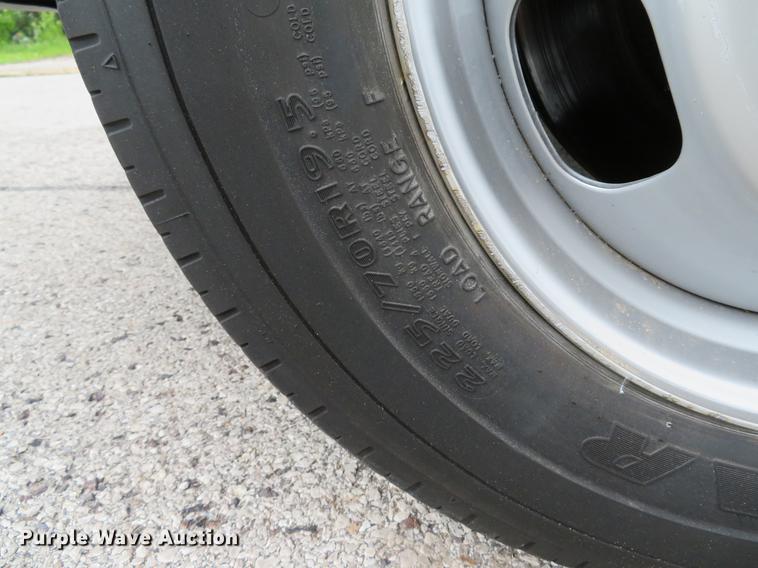 image for item DE8127 2009 Dodge Ram 4500 dump flatbed truck