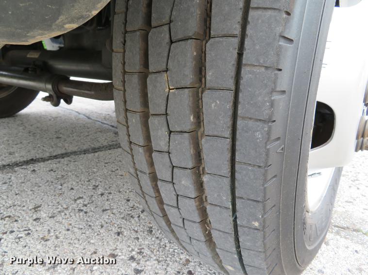 image for item DE8127 2009 Dodge Ram 4500 dump flatbed truck