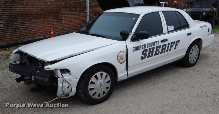 image for item DE8339 2009 Ford Crown Victoria Police Interceptor