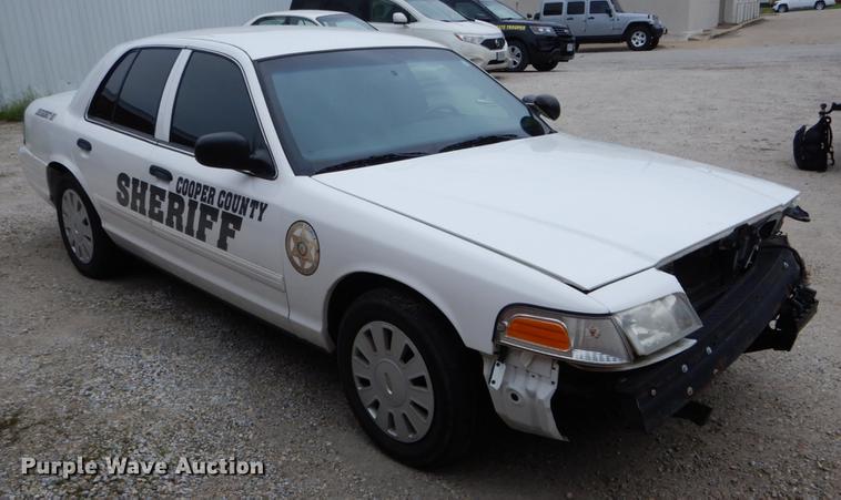 image for item DE8339 2009 Ford Crown Victoria Police Interceptor