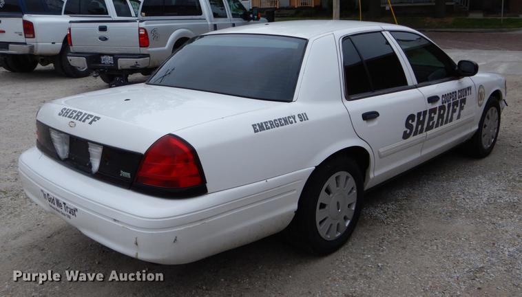 image for item DE8339 2009 Ford Crown Victoria Police Interceptor