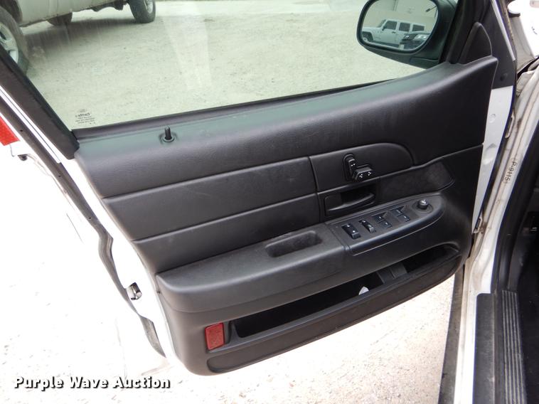 image for item DE8339 2009 Ford Crown Victoria Police Interceptor