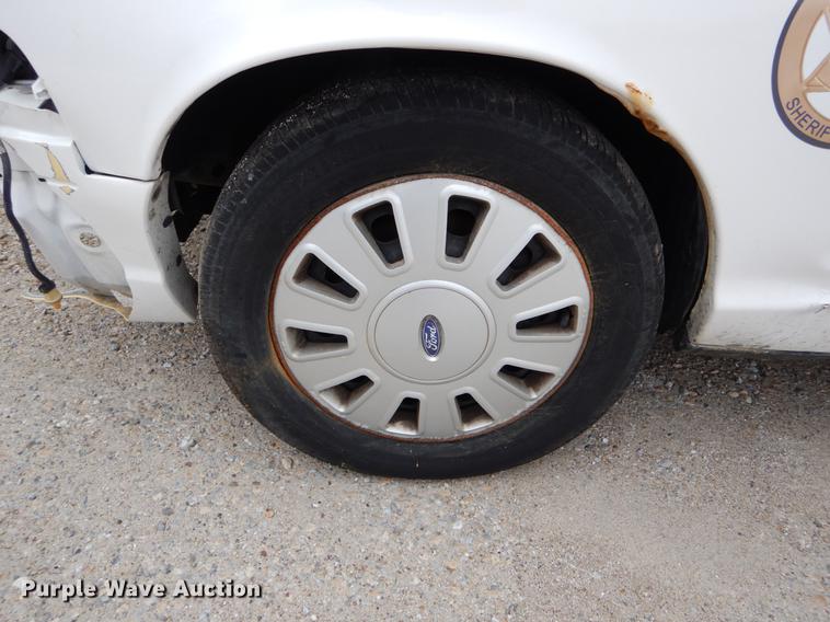 image for item DE8339 2009 Ford Crown Victoria Police Interceptor