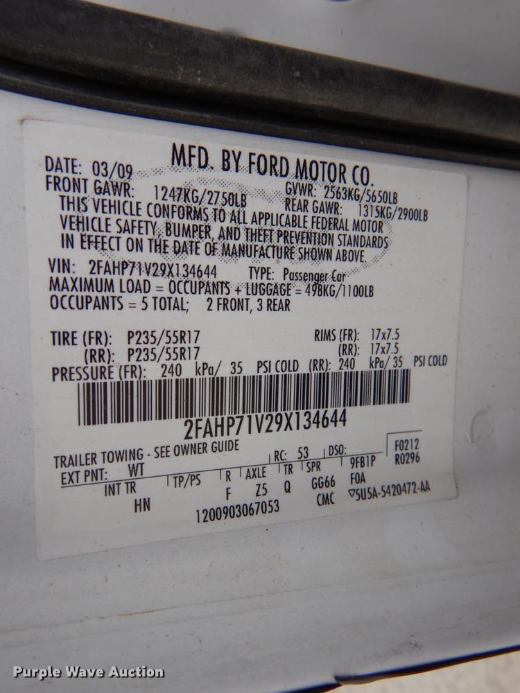 image for item DE8339 2009 Ford Crown Victoria Police Interceptor