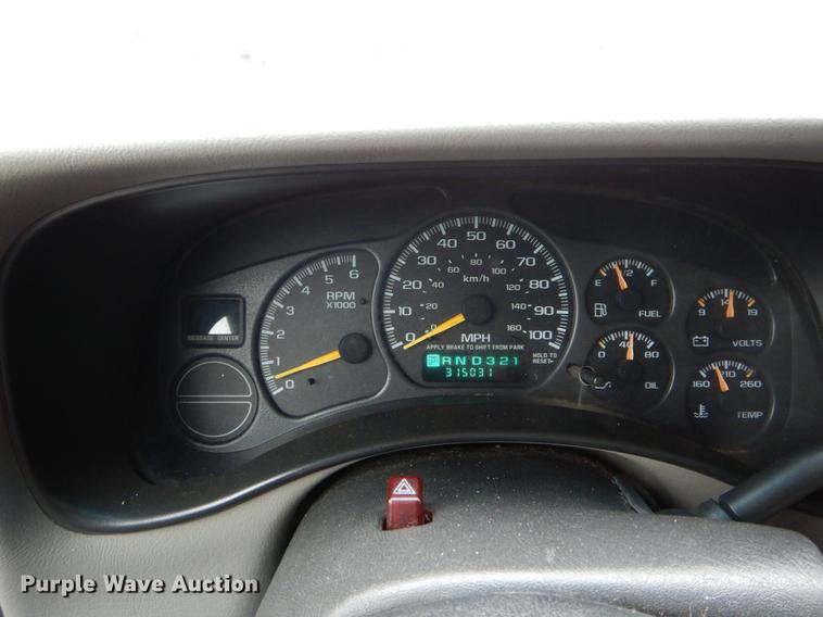 image for item DE8340 2000 Chevrolet Silverado 1500 LS Ext. Cab pickup truck