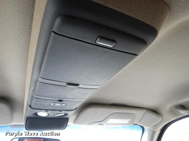 image for item DE8340 2000 Chevrolet Silverado 1500 LS Ext. Cab pickup truck