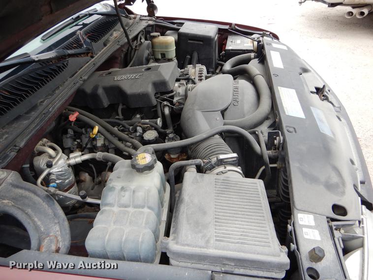 image for item DE8340 2000 Chevrolet Silverado 1500 LS Ext. Cab pickup truck