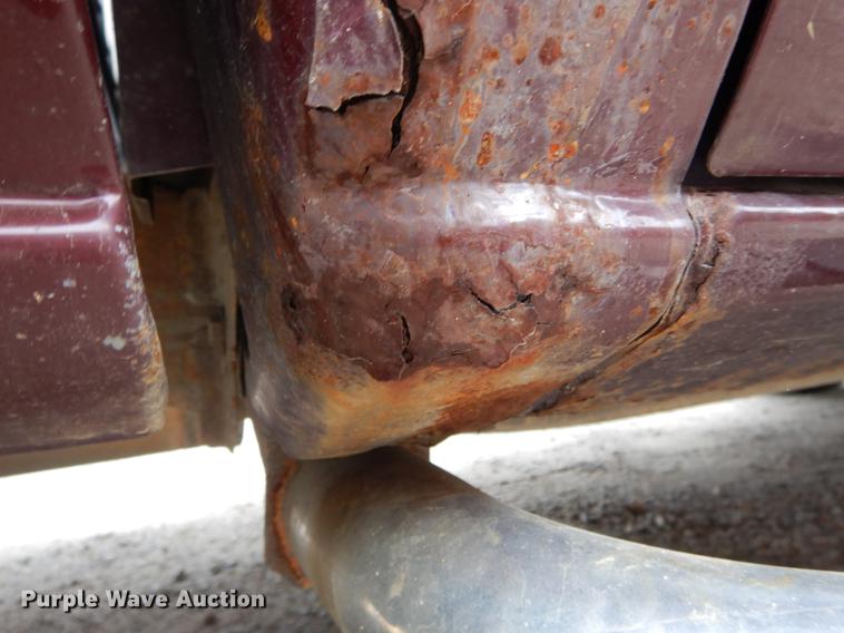 image for item DE8340 2000 Chevrolet Silverado 1500 LS Ext. Cab pickup truck