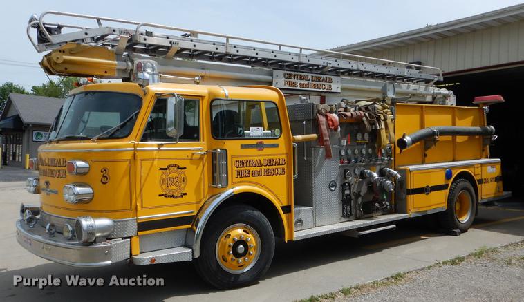 image for item DE8449 1978 American Lafrance ladder fire truck