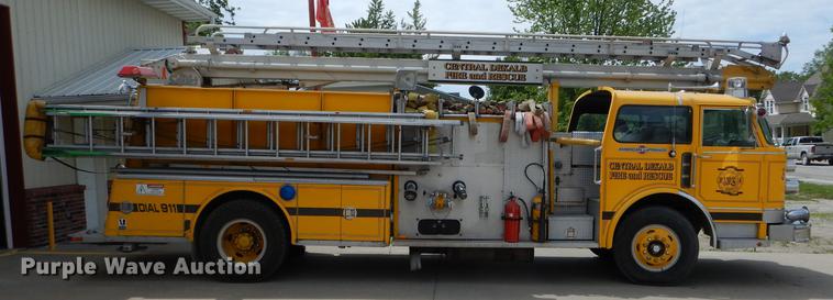 image for item DE8449 1978 American Lafrance ladder fire truck