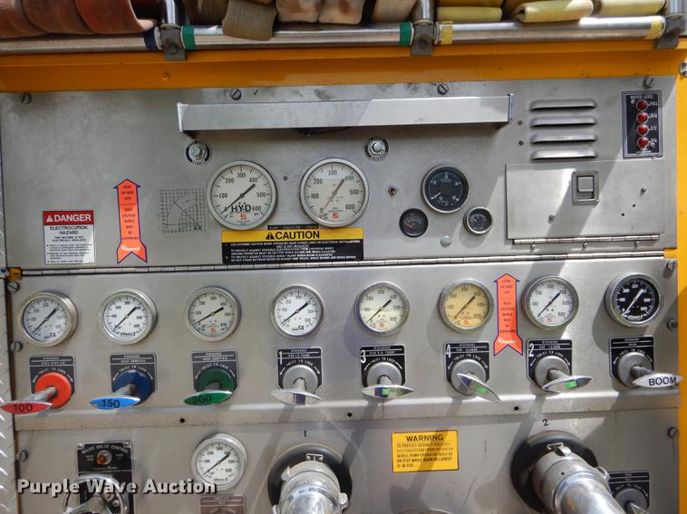 image for item DE8449 1978 American Lafrance ladder fire truck