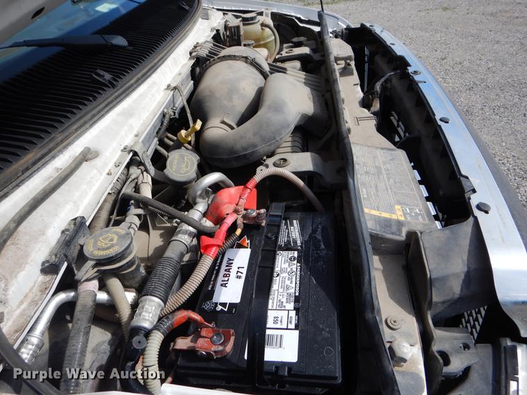 image for item DE8455 2008 Ford E350 Super Duty shuttle bus