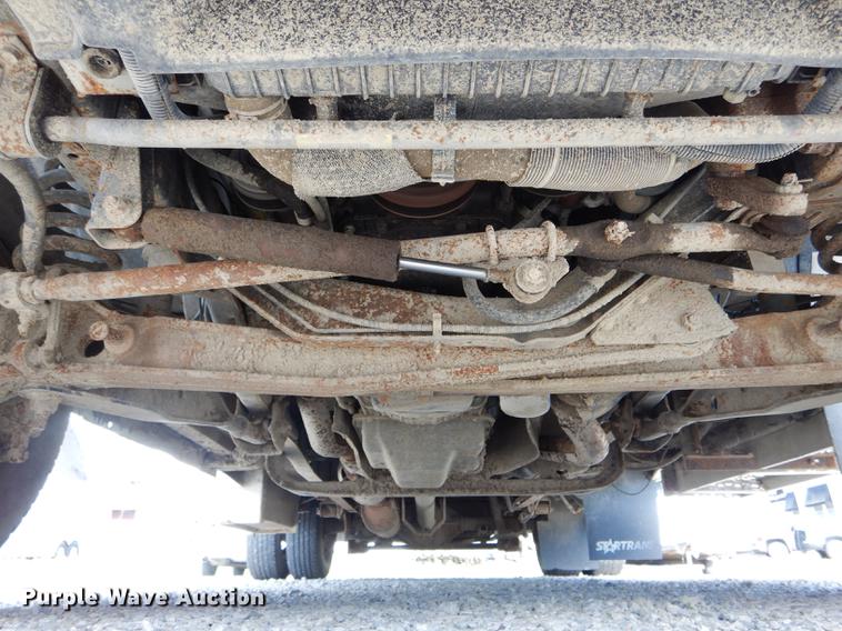 image for item DE8455 2008 Ford E350 Super Duty shuttle bus