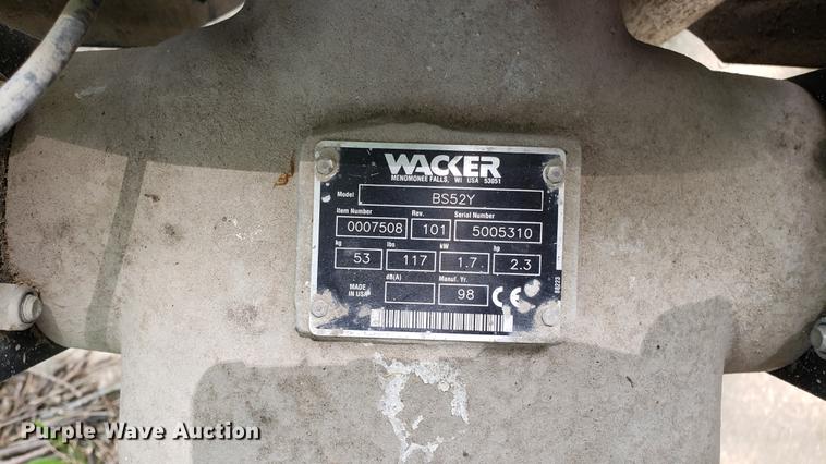 image for item DF3492 1998 Wacker BS52Y plate compactor