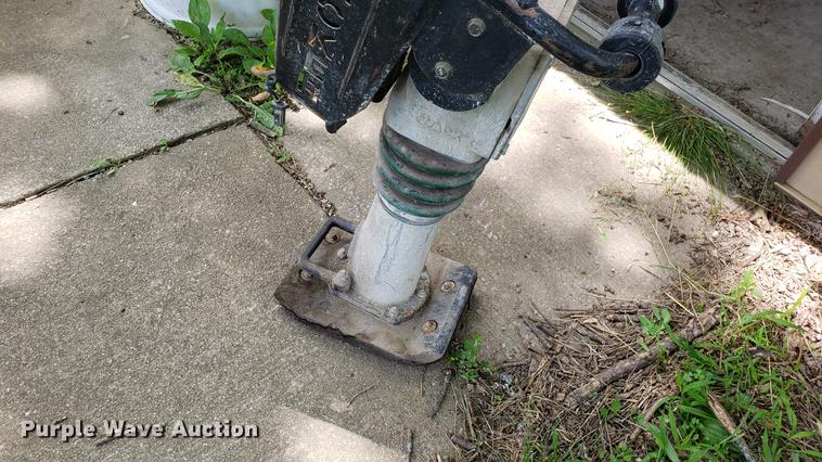 image for item DF3492 1998 Wacker BS52Y plate compactor