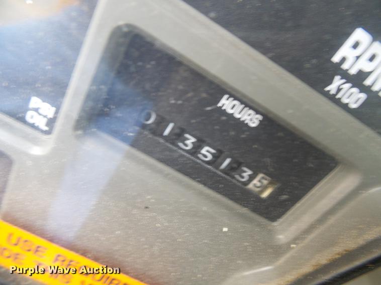 image for item DF7331 2002 International 4900 dump truck