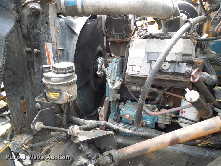 image for item DF7331 2002 International 4900 dump truck