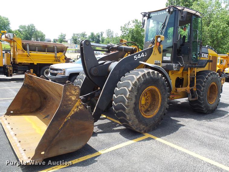image for item DF7332 2006 John Deere 544J wheel loader