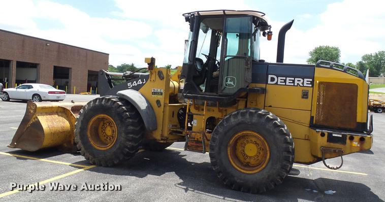 image for item DF7332 2006 John Deere 544J wheel loader