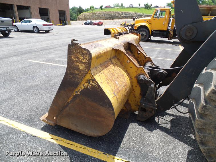 image for item DF7332 2006 John Deere 544J wheel loader