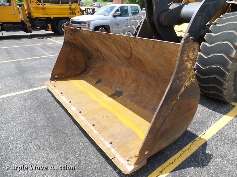 image for item DF7332 2006 John Deere 544J wheel loader