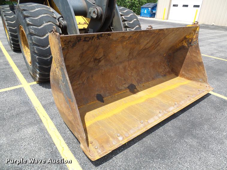 image for item DF7332 2006 John Deere 544J wheel loader