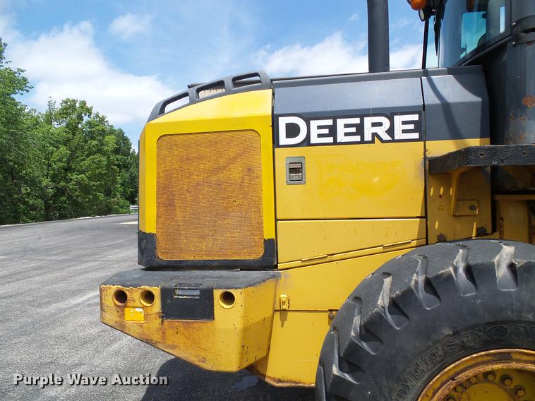 image for item DF7332 2006 John Deere 544J wheel loader