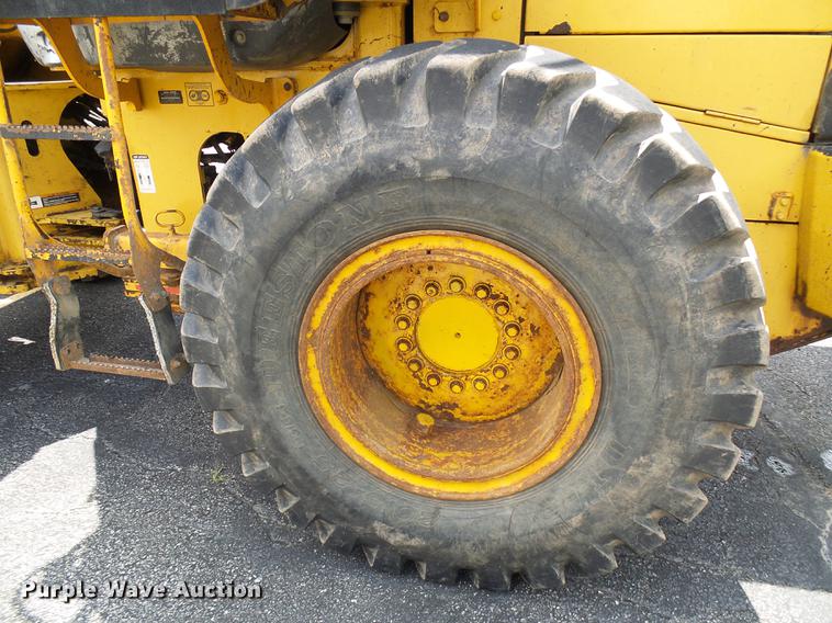 image for item DF7332 2006 John Deere 544J wheel loader