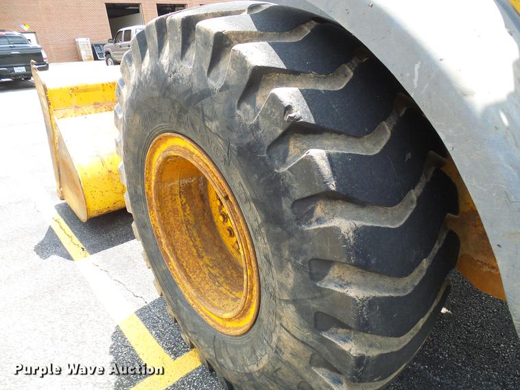 image for item DF7332 2006 John Deere 544J wheel loader